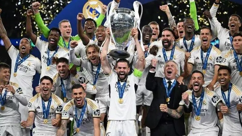 Los Vikingos là biệt danh khi Real Madrid không bị giới hạn trong việc ký hợp đồng